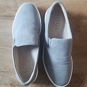 Slip-On sneakers